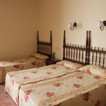 Hotel Rey Nino Авіла Екстер'єр фото