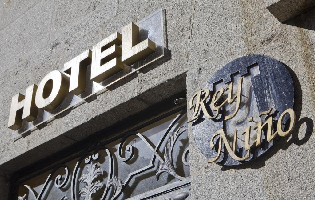 Hotel Rey Nino Авіла Екстер'єр фото