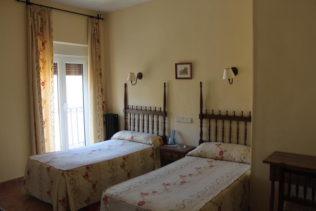 Hotel Rey Nino Авіла Екстер'єр фото