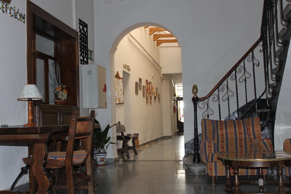 Hotel Rey Nino Авіла Екстер'єр фото